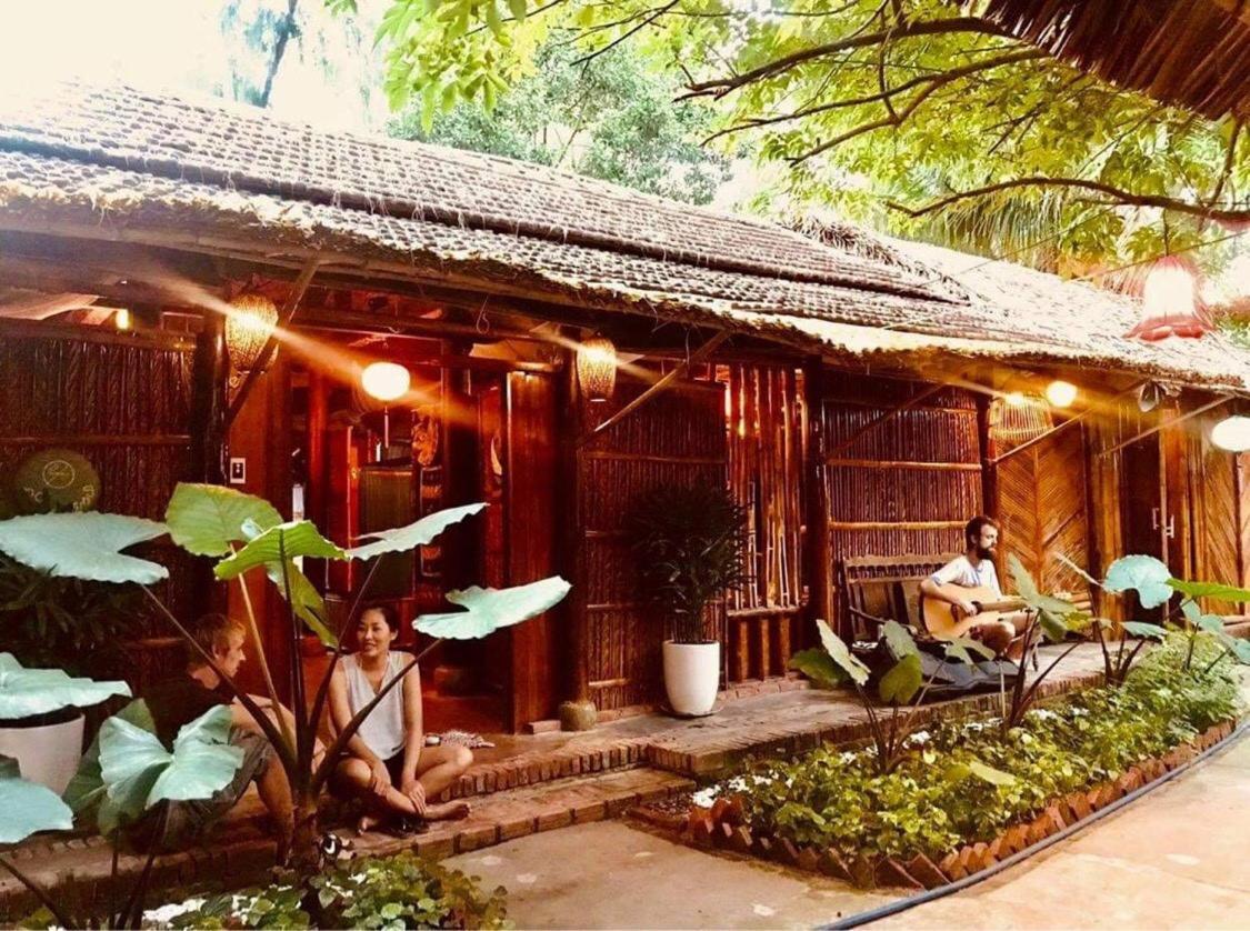 Under The Coconut Tree Hoi An Homestay Экстерьер фото