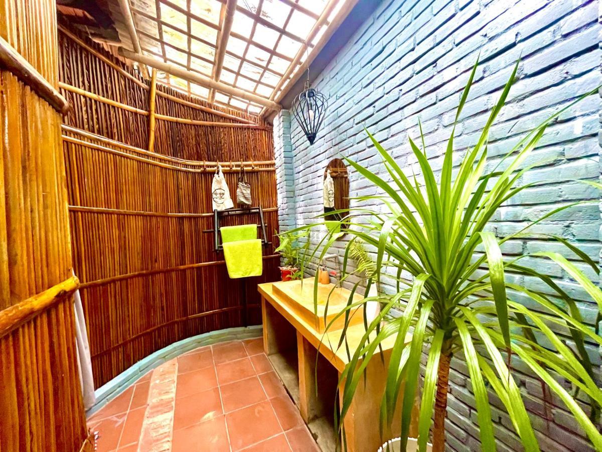 Under The Coconut Tree Hoi An Homestay Экстерьер фото