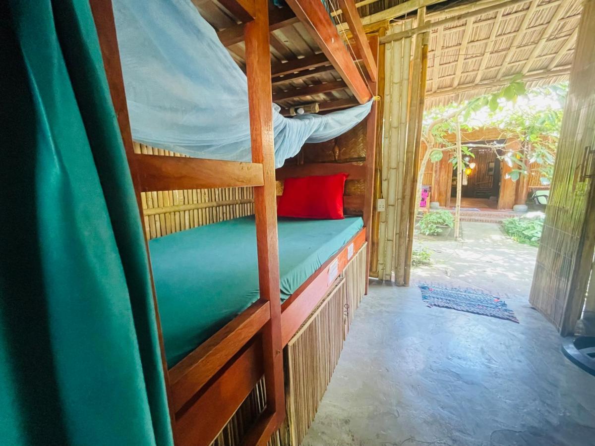 Under The Coconut Tree Hoi An Homestay Экстерьер фото