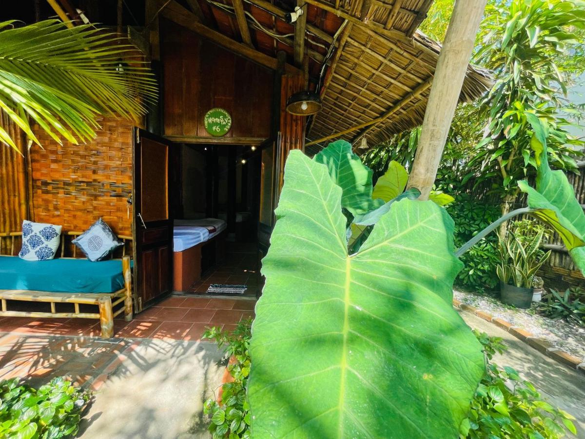 Under The Coconut Tree Hoi An Homestay Экстерьер фото
