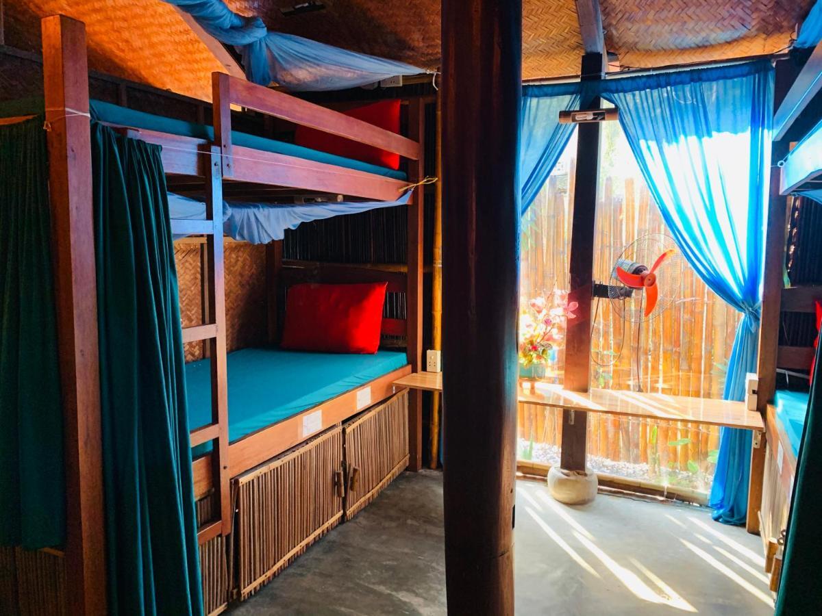 Under The Coconut Tree Hoi An Homestay Экстерьер фото