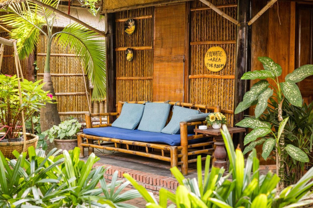 Under The Coconut Tree Hoi An Homestay Экстерьер фото